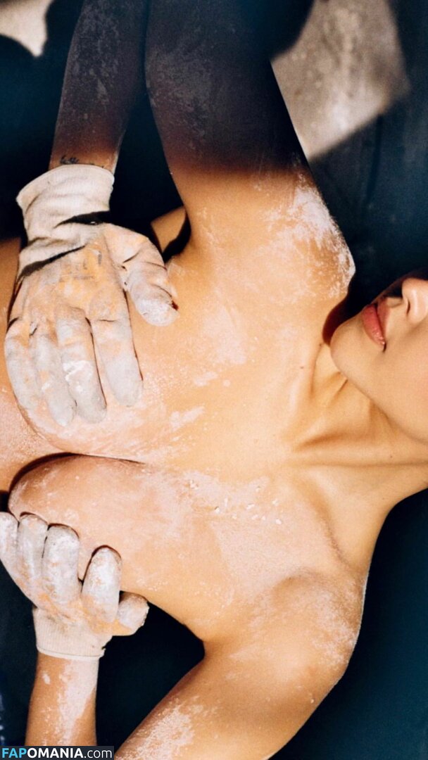 Yoana Nikolova / https: / nikolova__y / nikolova_y Nude OnlyFans  Leaked Photo #6