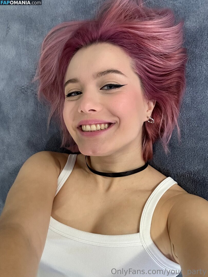 b.joint.queen / your_bj_queen Nude OnlyFans  Leaked Photo #1
