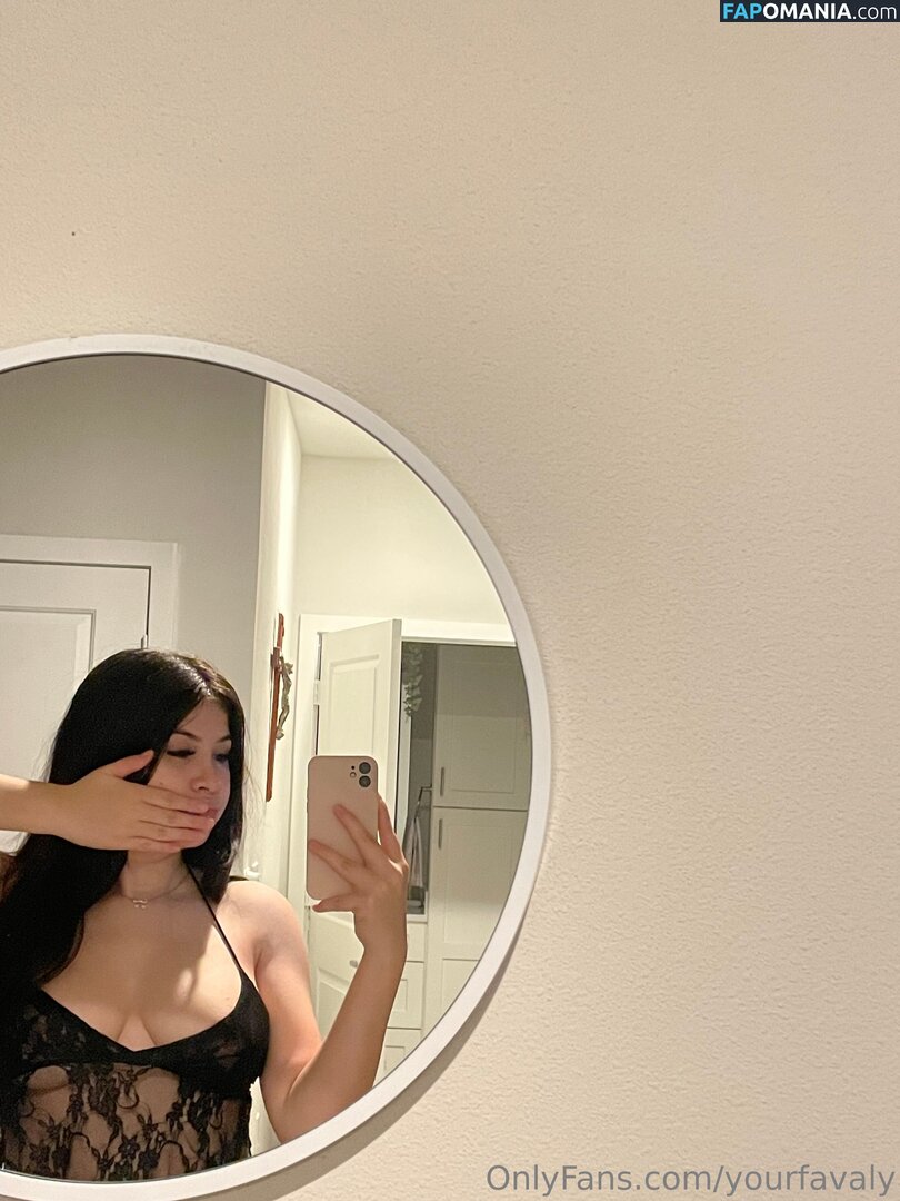 urfavealyy / yourfavaly Nude OnlyFans  Leaked Photo #7