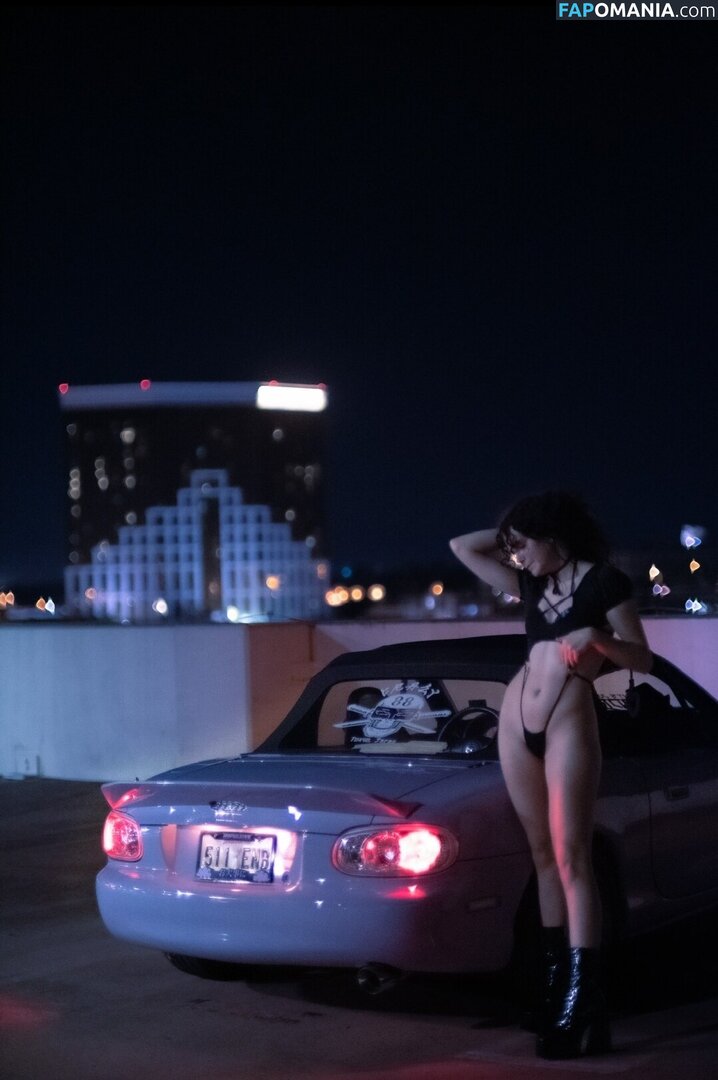 Violet Snow / endercorpsu / kayaviolet / sparklyprincess.222 / yourfavcatgirl Nude OnlyFans  Leaked Photo #2
