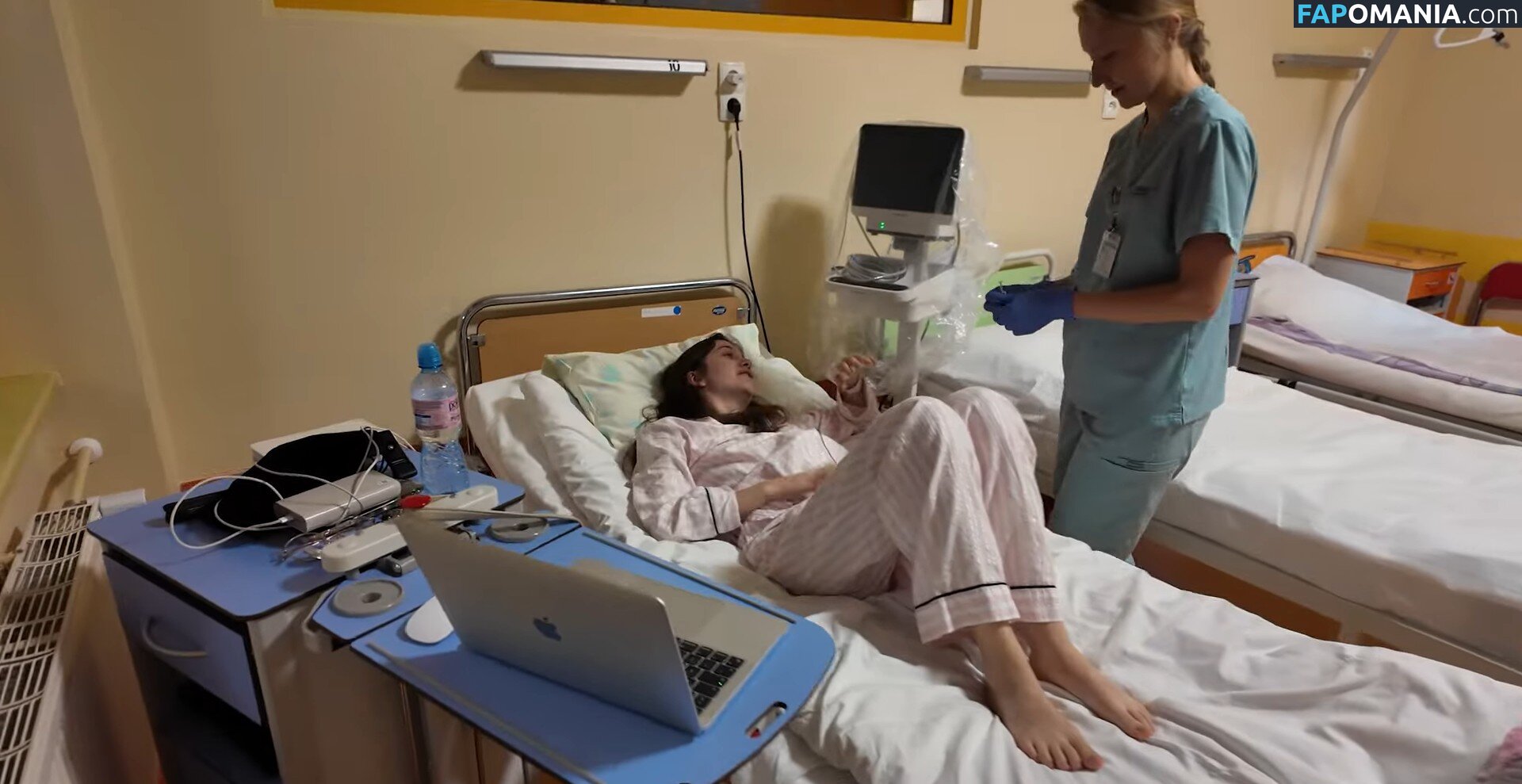 Instagramers / Streamers-feet / Youtubers / prettyfeetpage_ Nude OnlyFans  Leaked Photo #1