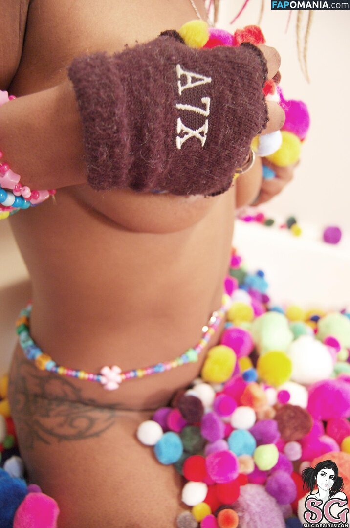 Yoyo / soyoyo / yoyofearless Nude OnlyFans  Leaked Photo #4