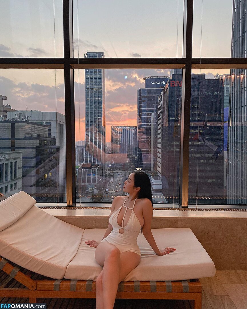 Yumin Lee / kingvivianelee Nude OnlyFans  Leaked Photo #12