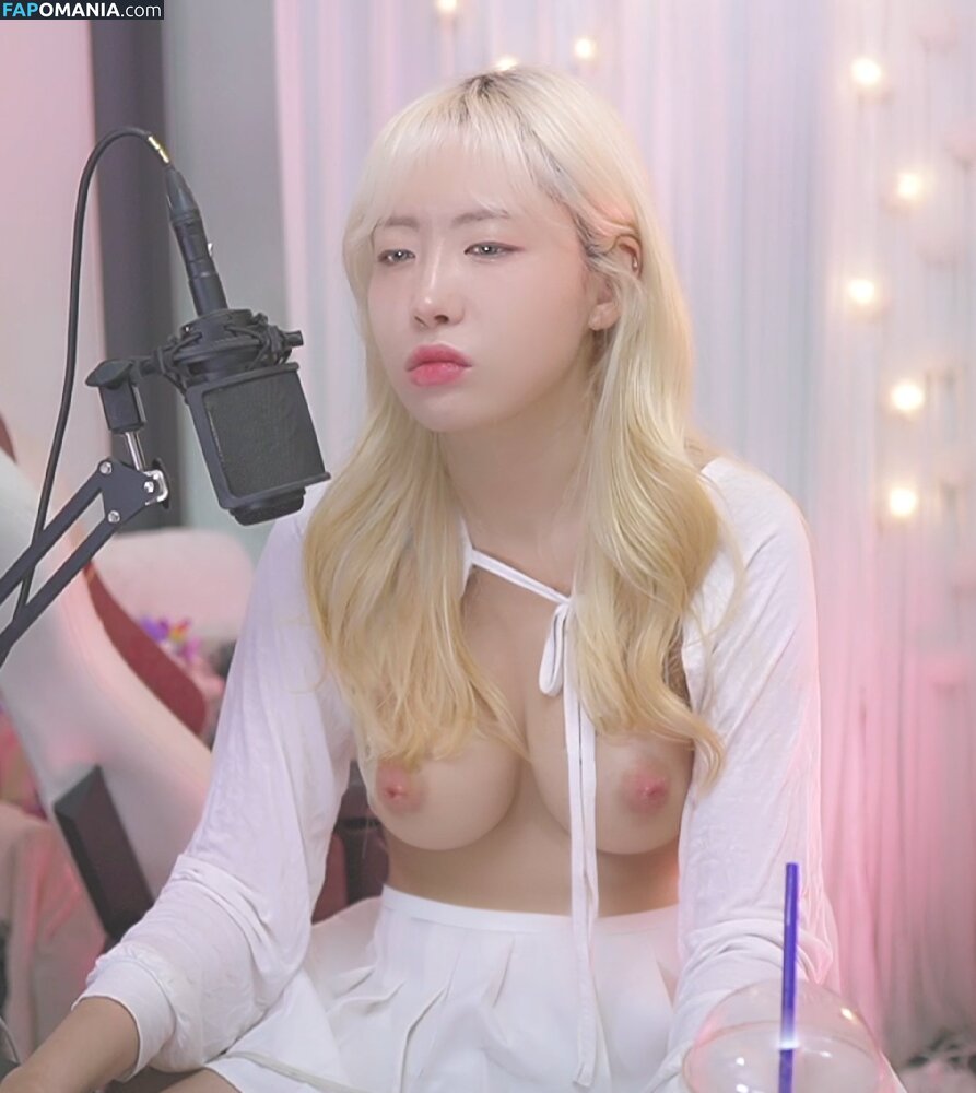Yunicorn19 Nude OnlyFans  Leaked Photo #1