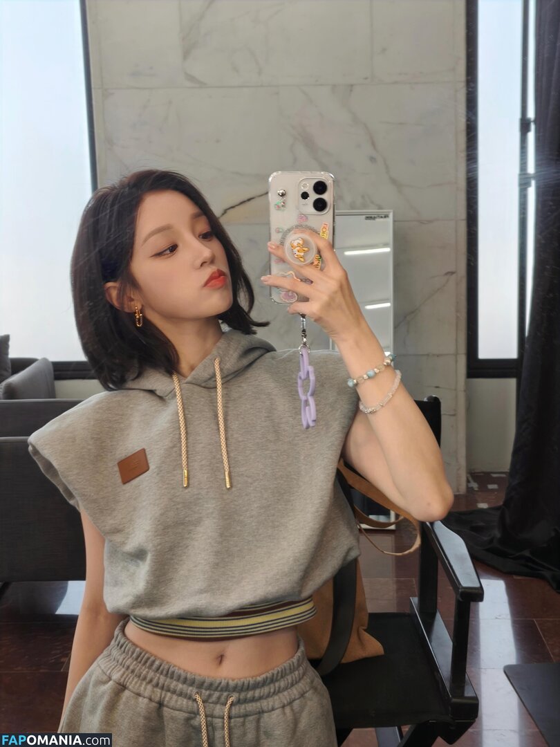 _Yuqi_ / https: / yuqisong.923 / yuqisun Nude OnlyFans  Leaked Photo #55