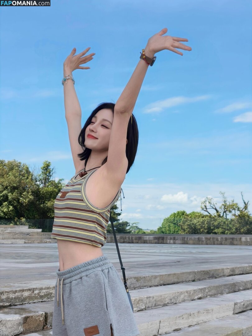 _Yuqi_ / https: / yuqisong.923 / yuqisun Nude OnlyFans  Leaked Photo #60