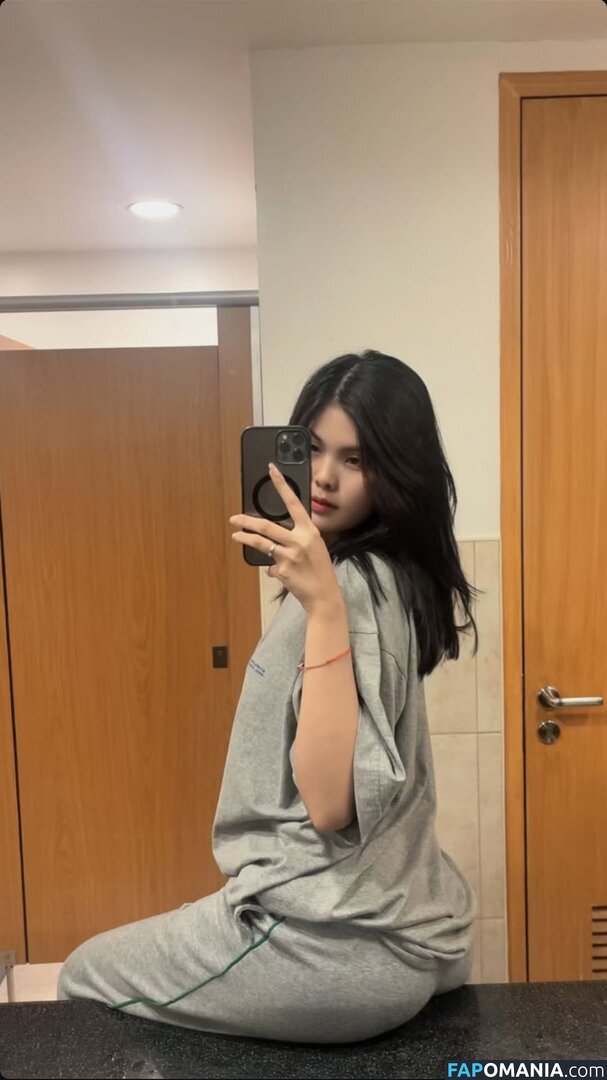 Yuri Gen / ilyrgennn / yengshdx_ Nude OnlyFans  Leaked Photo #3
