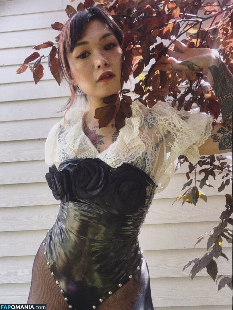 Yvette Young / yvetteyoung Nude OnlyFans  Leaked Photo #5