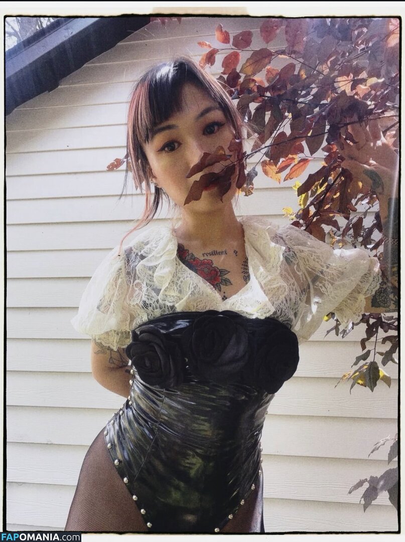 Yvette Young / yvetteyoung Nude OnlyFans  Leaked Photo #7