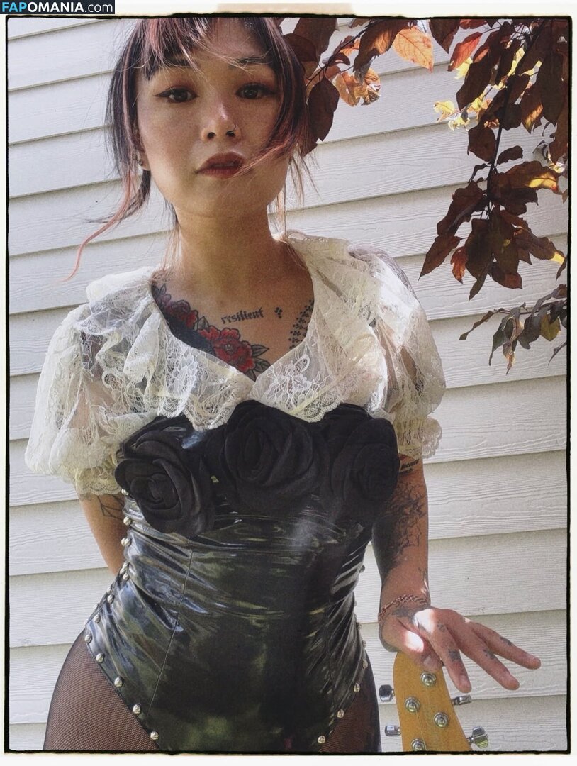 Yvette Young / yvetteyoung Nude OnlyFans  Leaked Photo #8