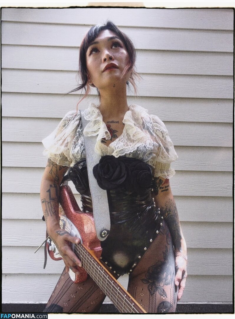 Yvette Young / yvetteyoung Nude OnlyFans  Leaked Photo #9
