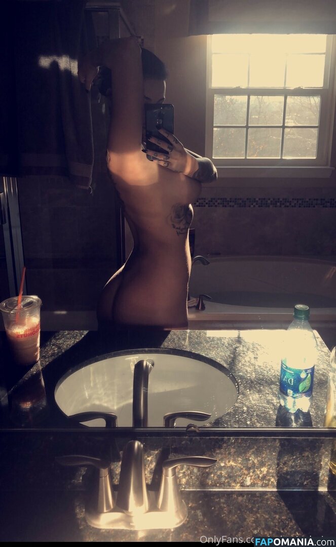 Zahra Schreiber / Zahrainchains / zahraschreiberdaily Nude OnlyFans  Leaked Photo #2