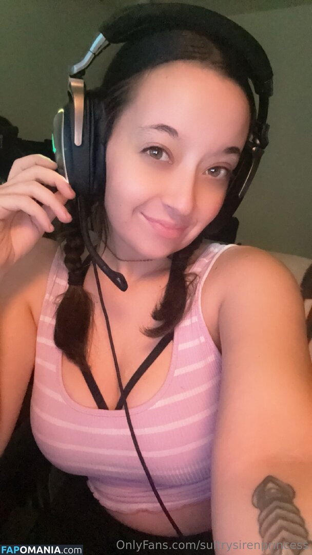 zaraddluxe / zaraluxeee Nude OnlyFans  Leaked Photo #2