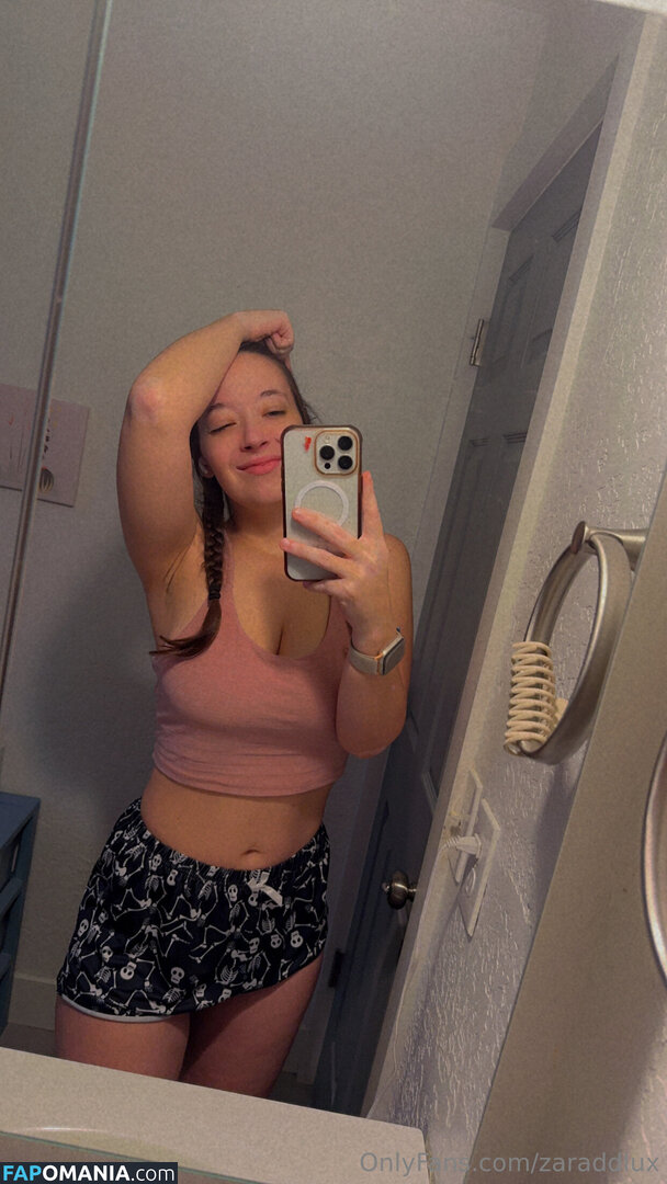 zaraddluxe / zaraluxeee Nude OnlyFans  Leaked Photo #15
