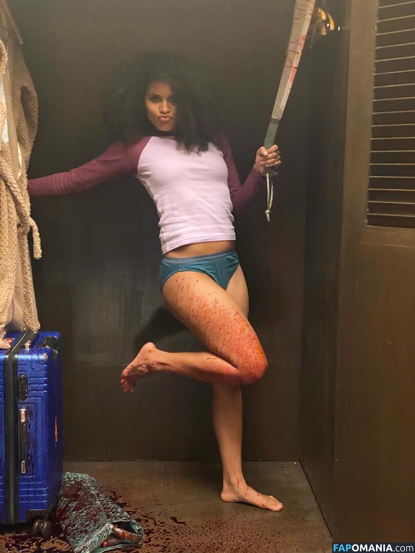 Zazie Beetz / zaziebeetz Nude OnlyFans  Leaked Photo #3