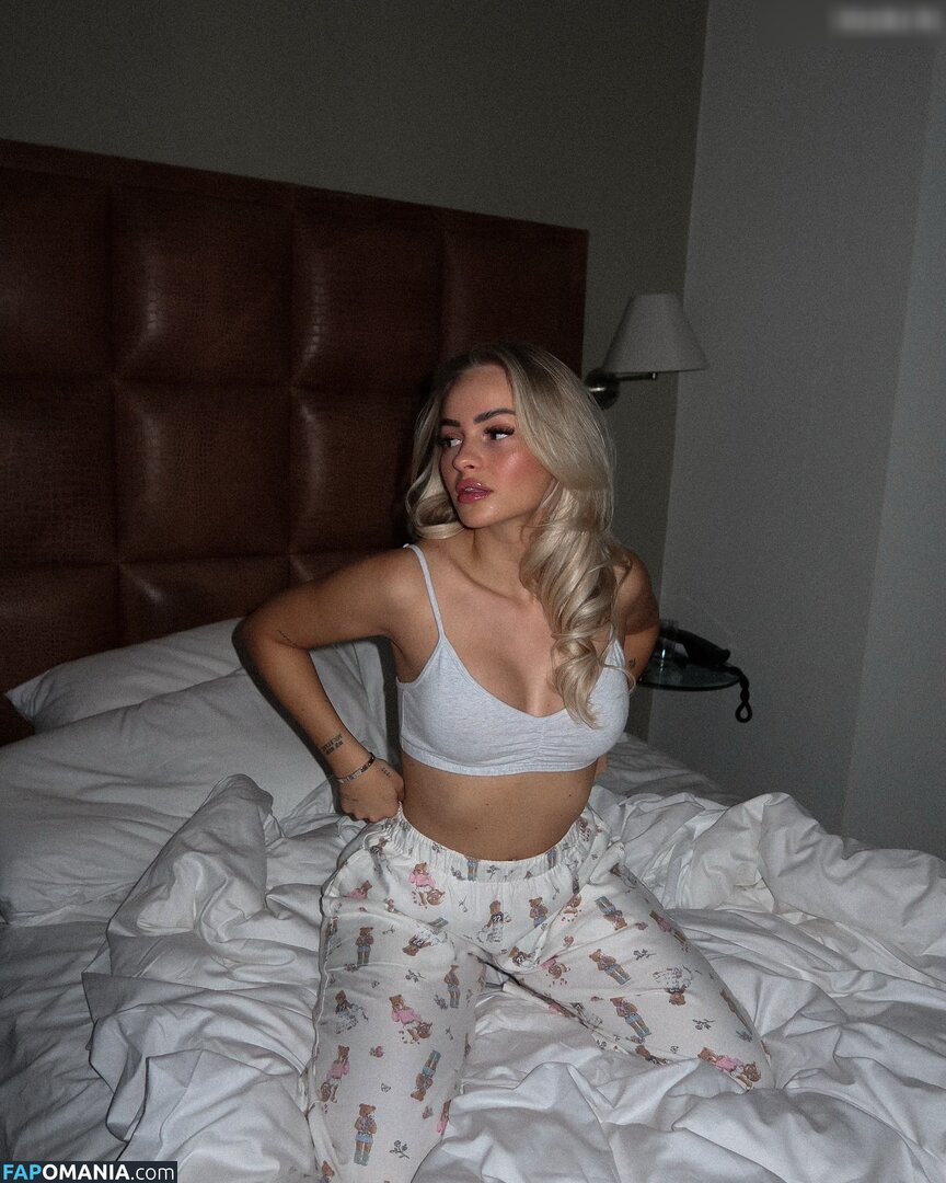 Zclina / zclinadieunechte Nude OnlyFans  Leaked Photo #124