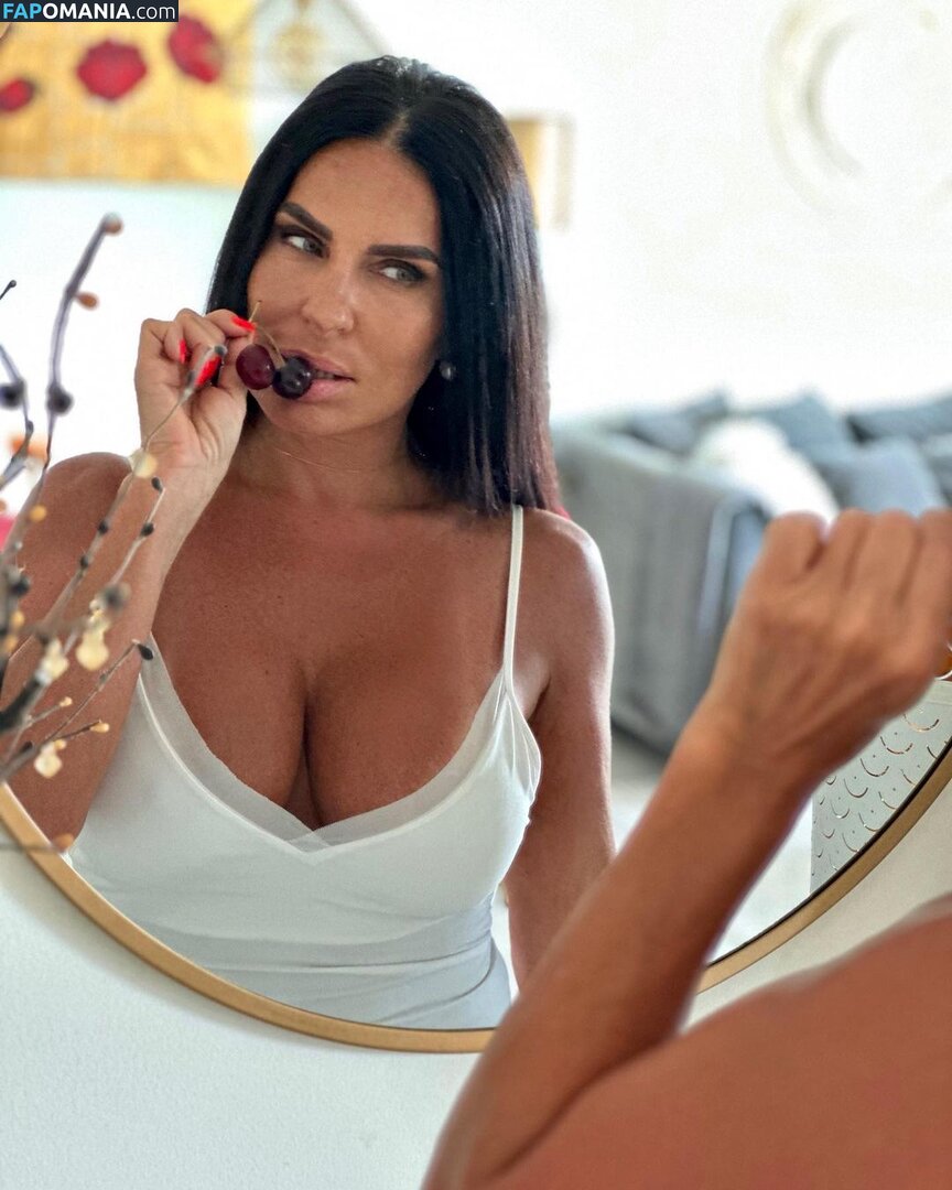 Zdlena Vitaly's Mom Nude OnlyFans  Leaked Photo #3