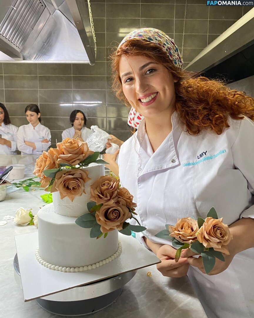 Zehra Aslan / _zehraasln Nude OnlyFans  Leaked Photo #1