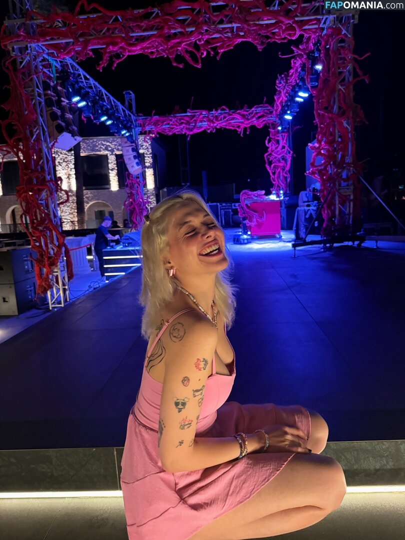 Zelderler Nude OnlyFans  Leaked Photo #1