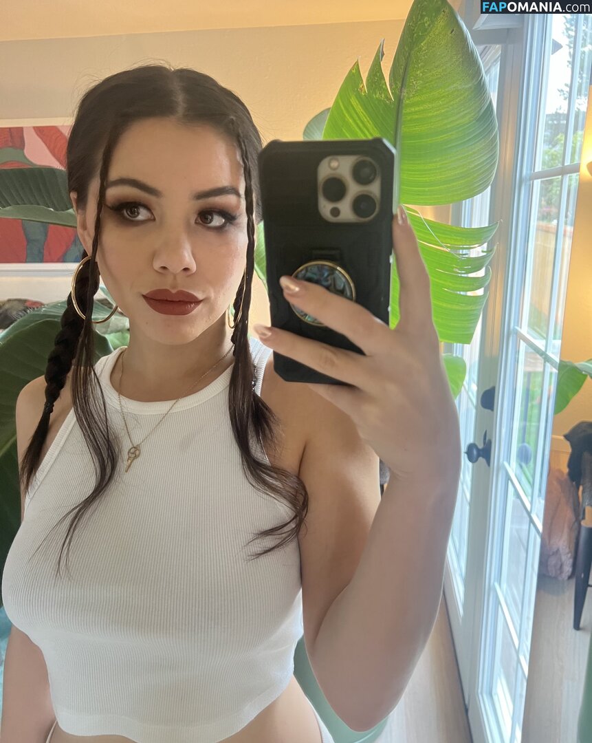 Serafina / Zeljia / sweetserafina / zeljiaa Nude OnlyFans  Leaked Photo #9