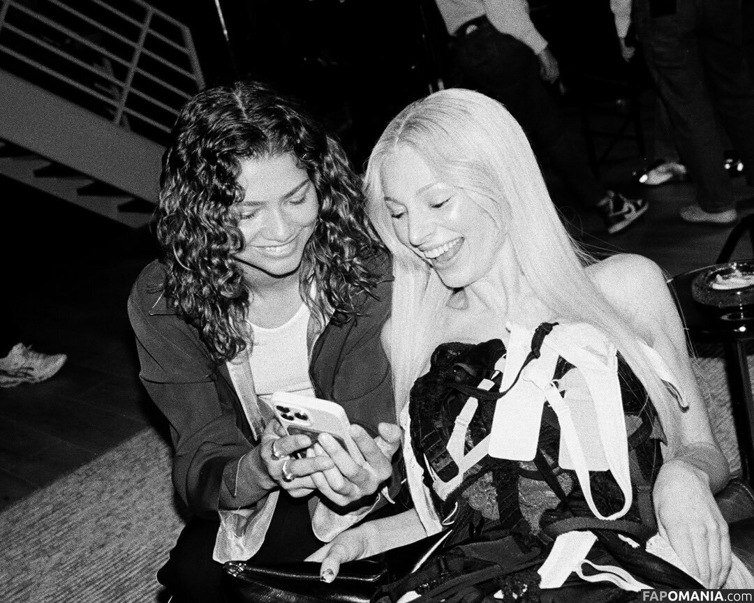 Zendaya / zayarose11 Nude OnlyFans  Leaked Photo #1317