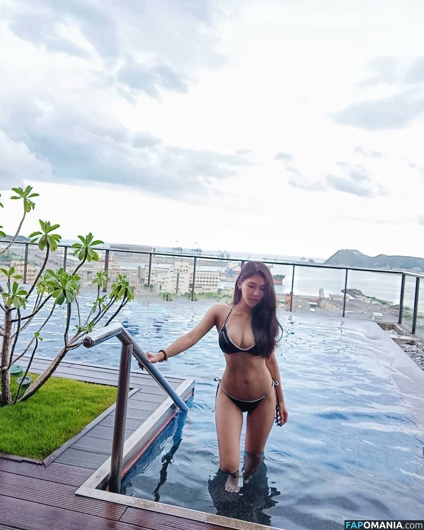 https: / zeng.zzzz Nude OnlyFans  Leaked Photo #1
