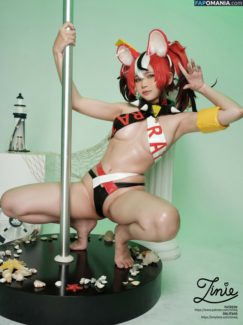Zinie / ZinieQ / ZinieQ Cosplayer / zinieq_cosplayer Nude OnlyFans  Leaked Photo #652
