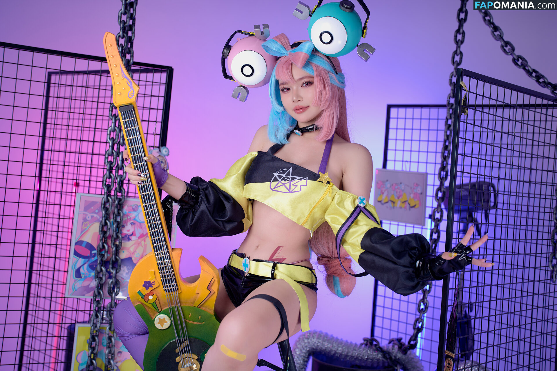 Zinie / ZinieQ / ZinieQ Cosplayer / zinieq_cosplayer Nude OnlyFans  Leaked Photo #978