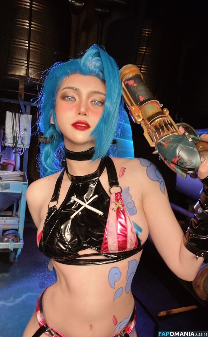 ZinieQ / zinie / zinieq_cosplayer / 𝐙𝐢𝐧𝐢𝐞𝐐 Nude OnlyFans  Leaked Photo #128