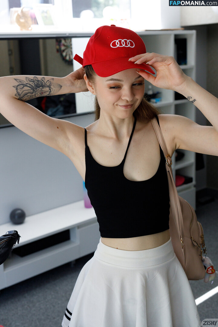 Zishy / zishylives Nude OnlyFans  Leaked Photo #352