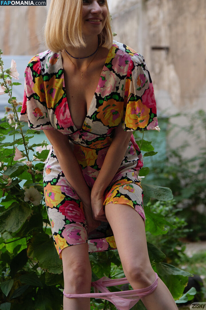 Zishy / zishylives Nude OnlyFans  Leaked Photo #681