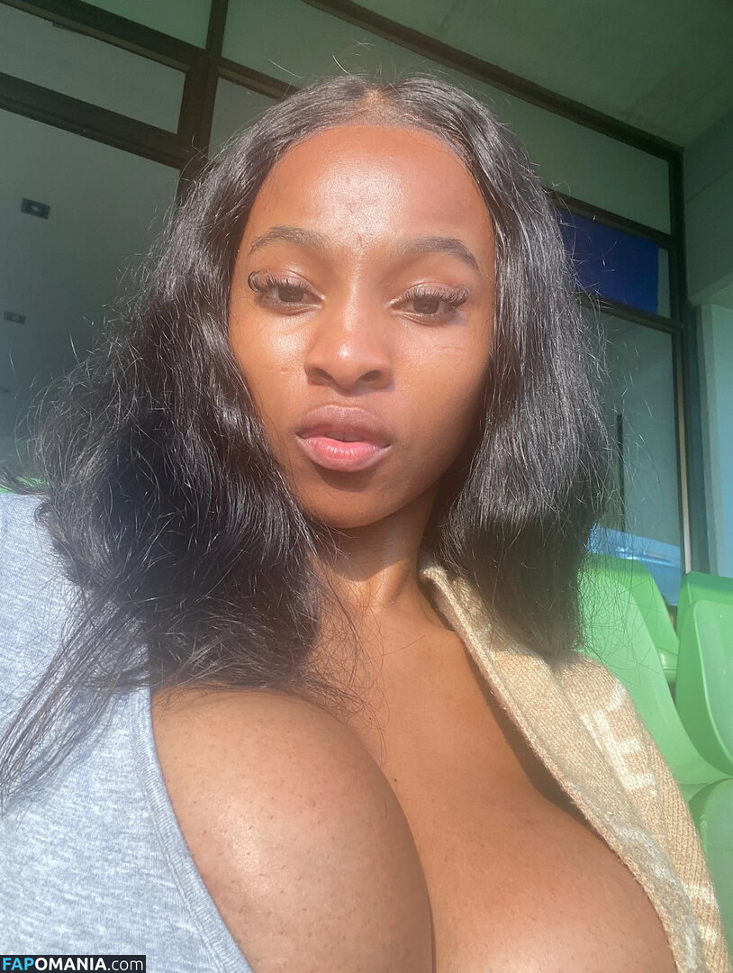 Zizipho Ondiswa / majokwenizizipho / zizipho_majokweni Nude OnlyFans  Leaked Photo #5