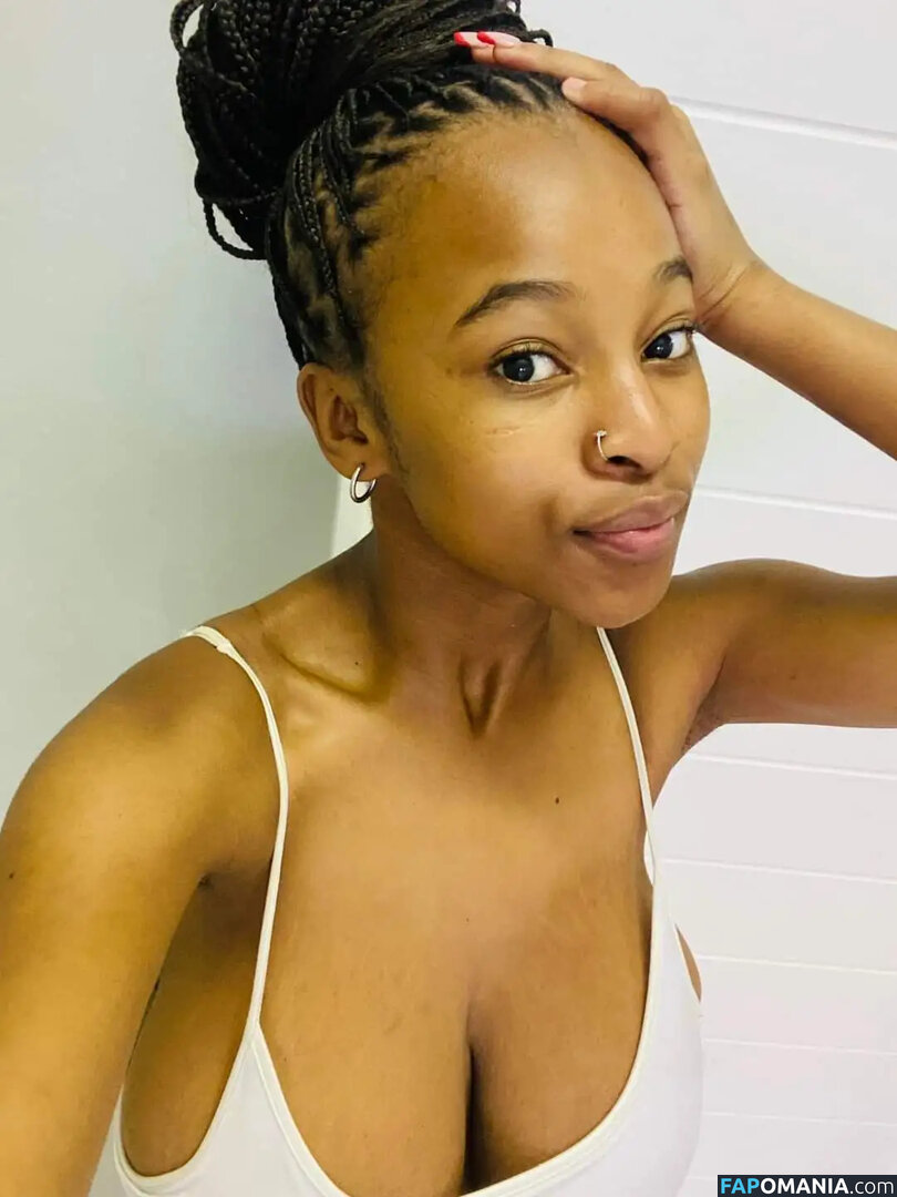 Zizipho Ondiswa / majokwenizizipho / zizipho_majokweni Nude OnlyFans  Leaked Photo #10