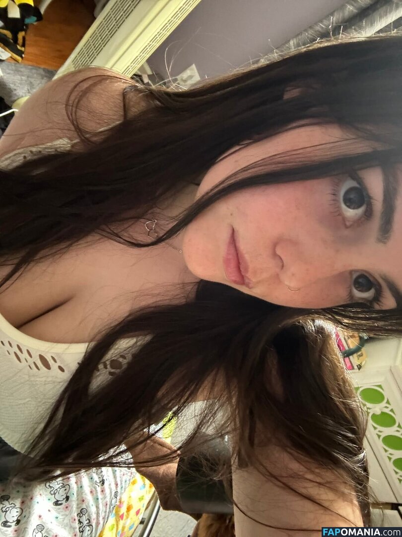 Zobug / snaiIgirl / zobug_ Nude OnlyFans  Leaked Photo #15