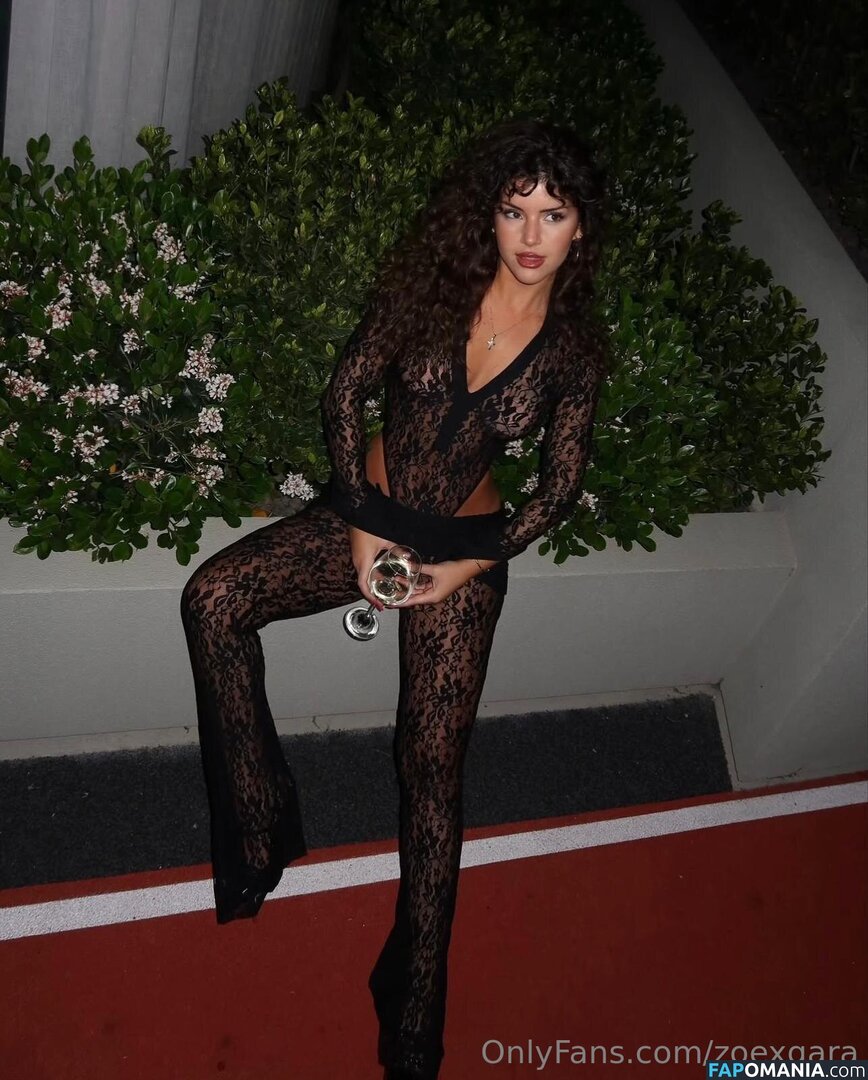Zoe Gara / zoegara Nude OnlyFans  Leaked Photo #1