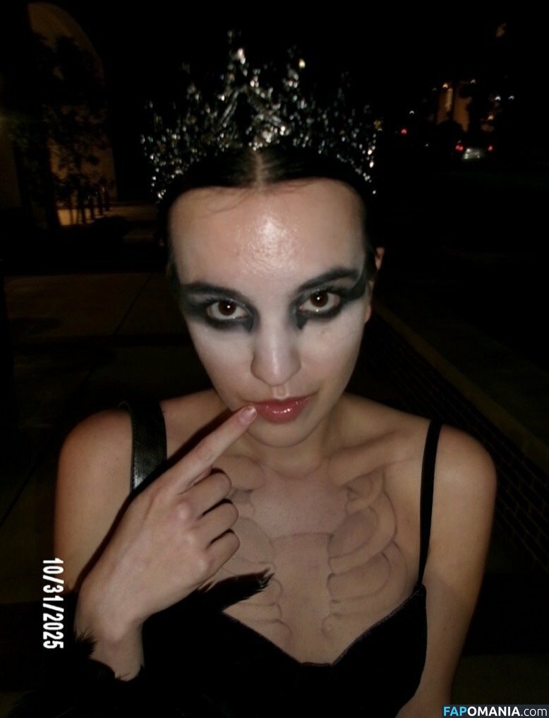 Zoe Liddell Nude OnlyFans  Leaked Photo #2