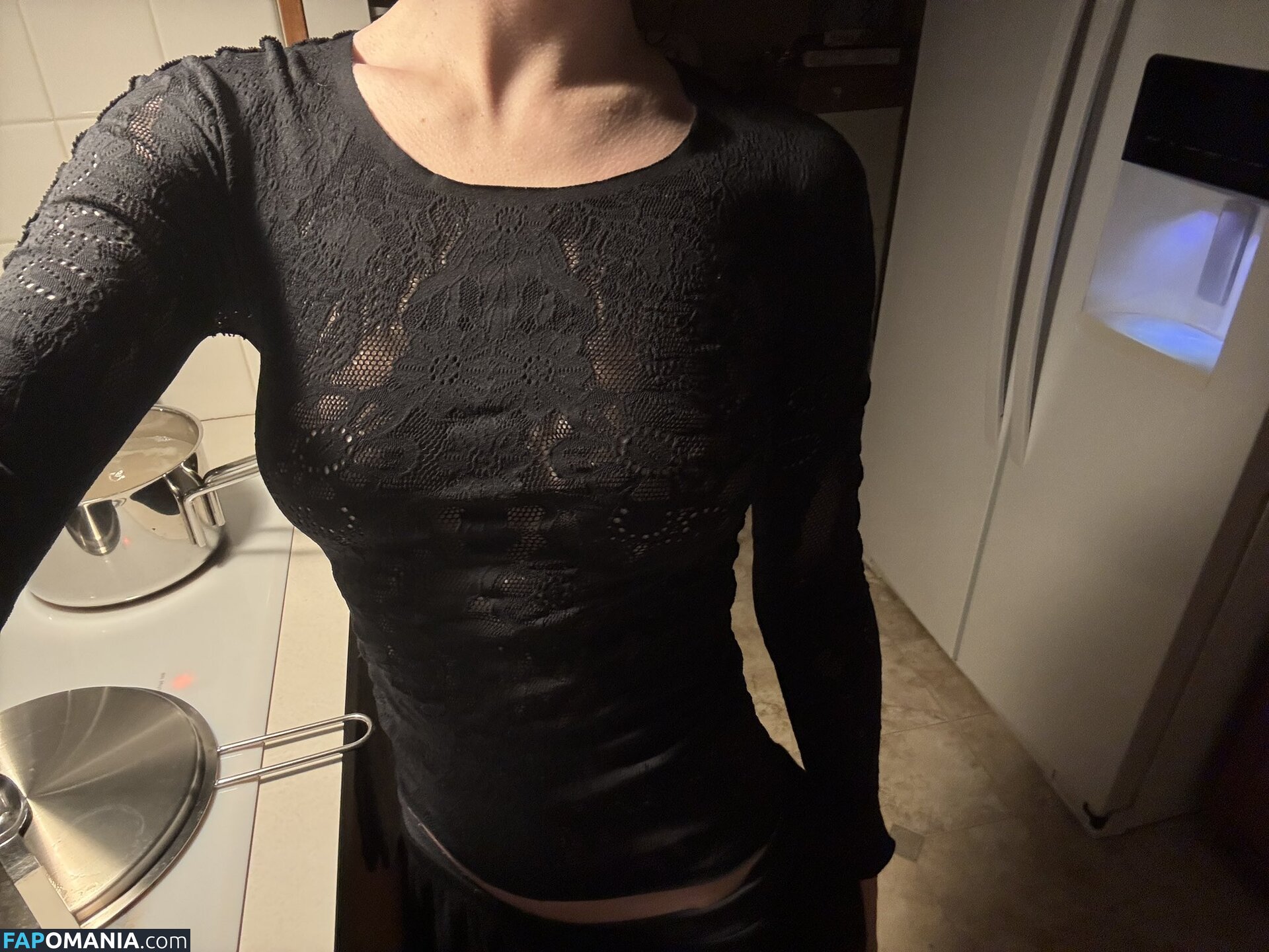 https: / zoeloveshouses / zoeplzshutup Nude OnlyFans  Leaked Photo #2