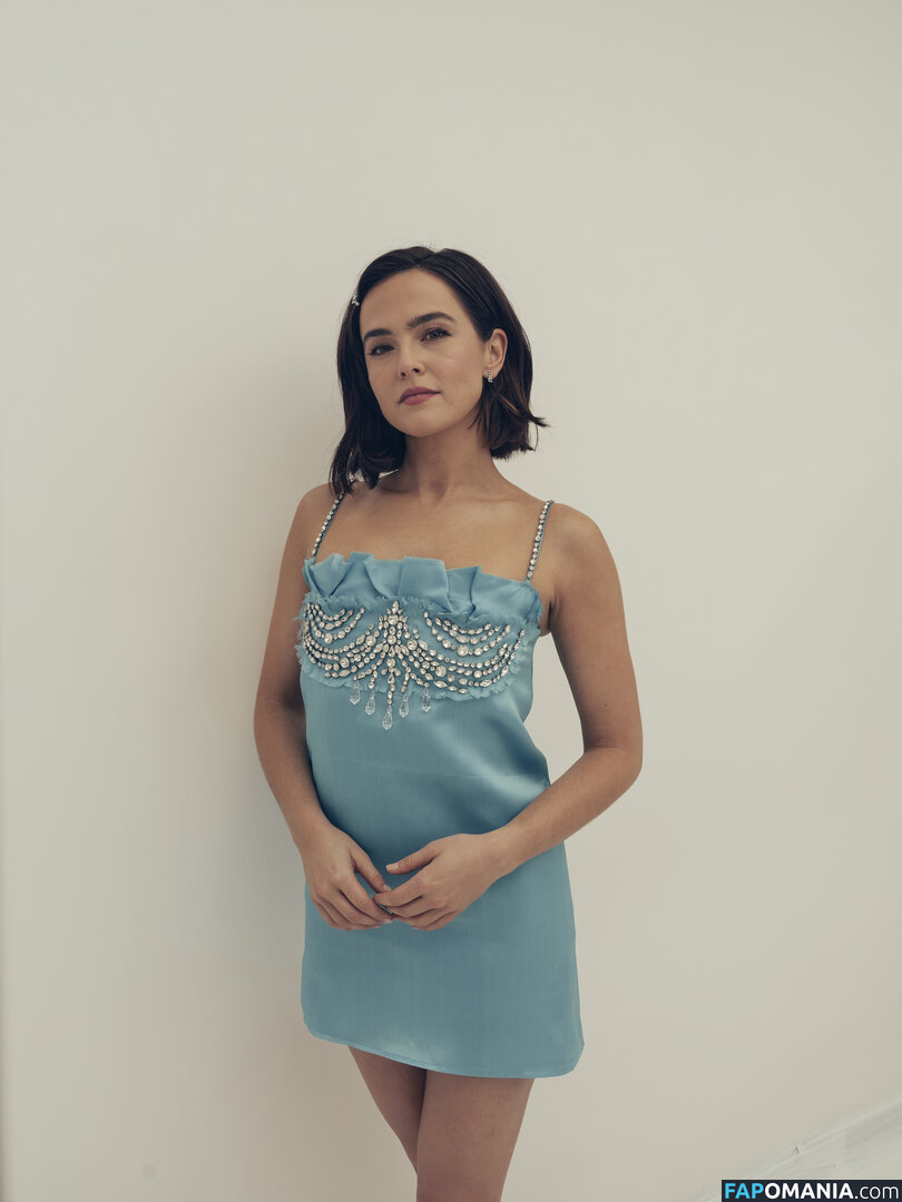 Zoey Deutch / zoeydeutch Nude OnlyFans  Leaked Photo #382